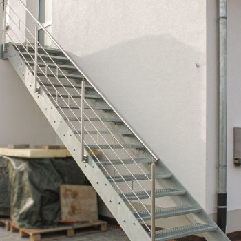 escalier-exterieur-bois-inox-acier-caillebotis