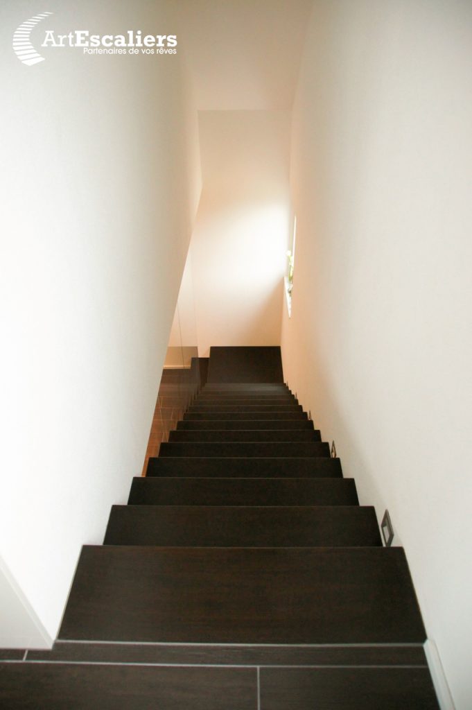 Escalier suspendu design Kwadra